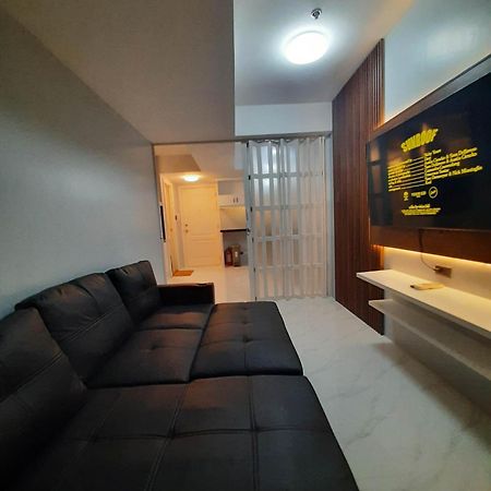 Beach Front Living In The Heart Of The City, Azure Residences 马尼拉 外观 照片