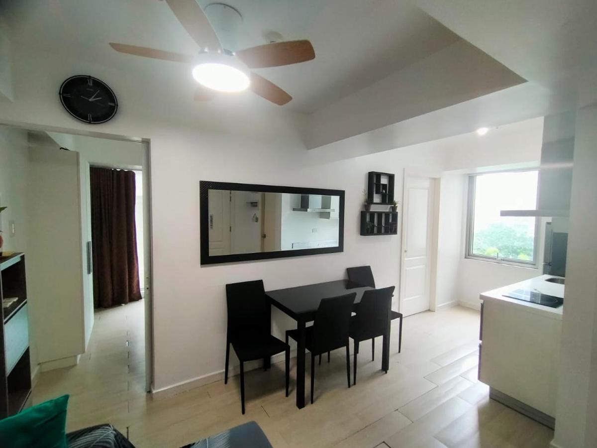 Beach Front Living In The Heart Of The City, Azure Residences 马尼拉 外观 照片
