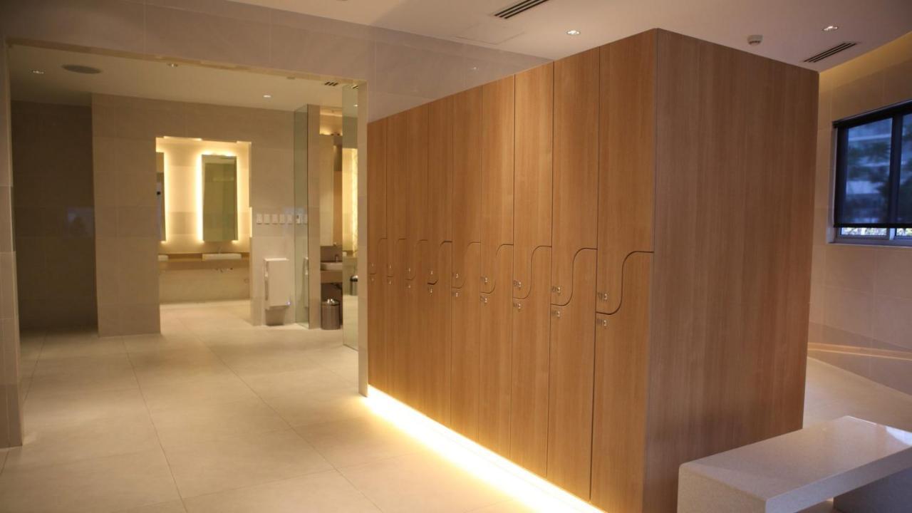 Beach Front Living In The Heart Of The City, Azure Residences 马尼拉 外观 照片