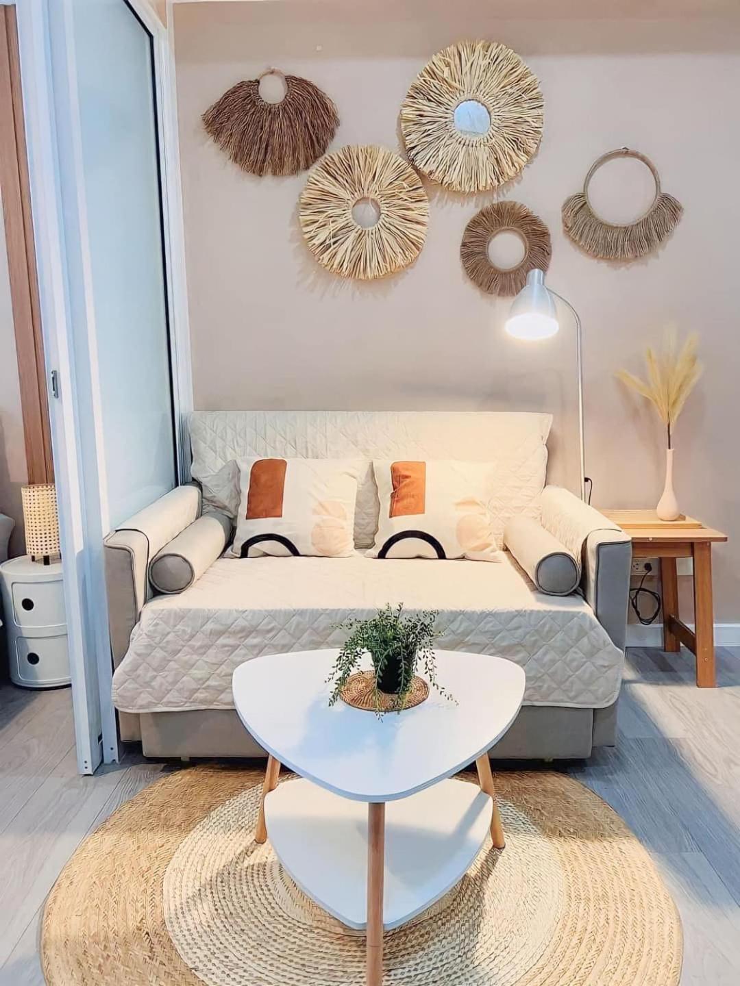Beach Front Living In The Heart Of The City, Azure Residences 马尼拉 外观 照片