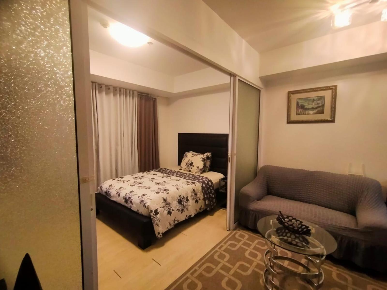 Beach Front Living In The Heart Of The City, Azure Residences 马尼拉 外观 照片