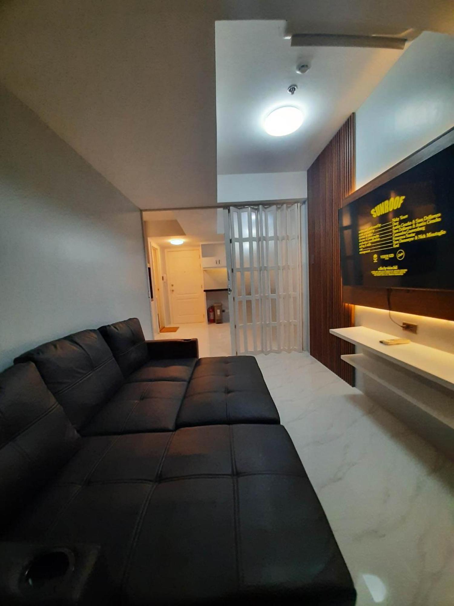 Beach Front Living In The Heart Of The City, Azure Residences 马尼拉 外观 照片