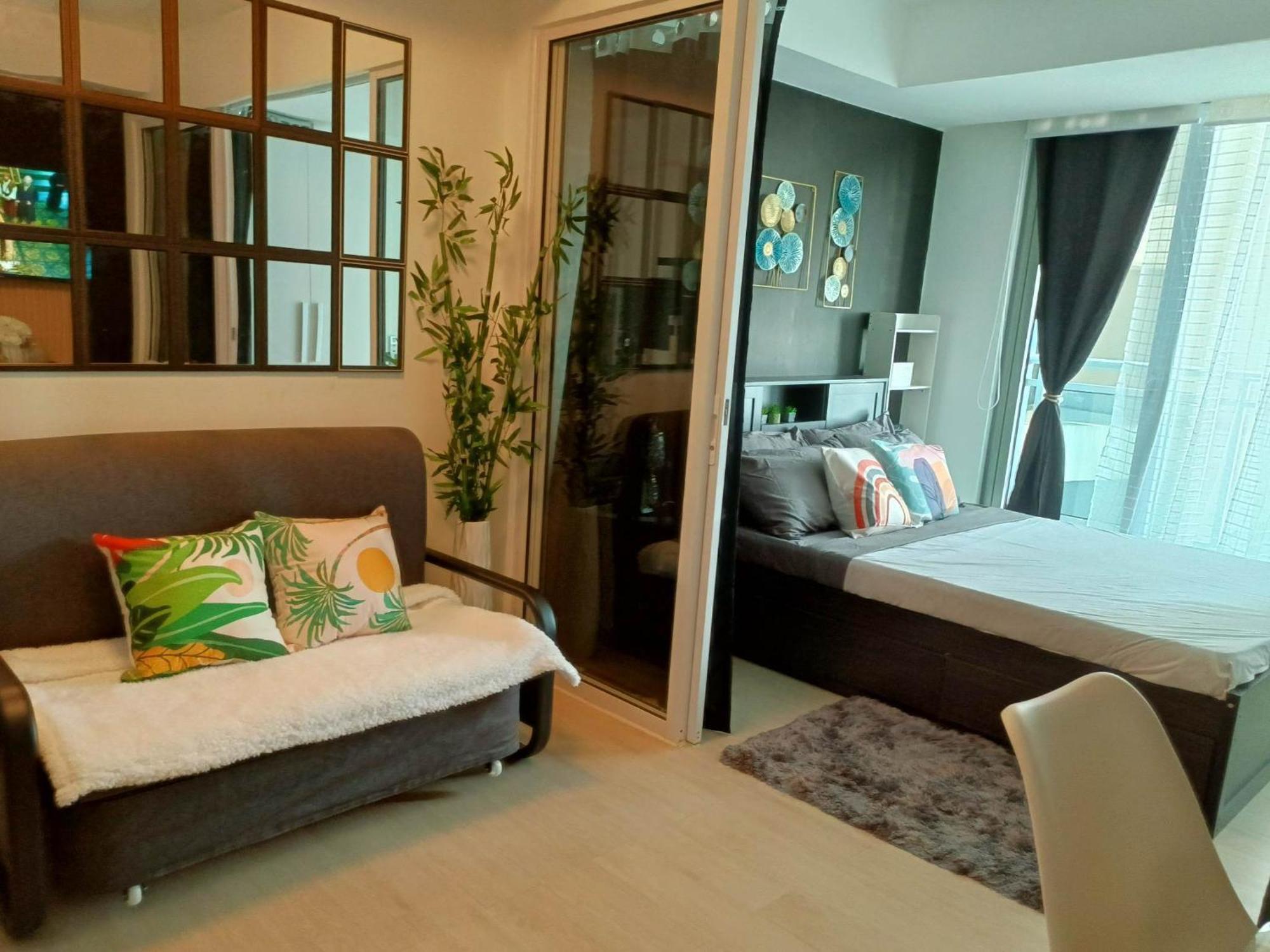 Beach Front Living In The Heart Of The City, Azure Residences 马尼拉 外观 照片