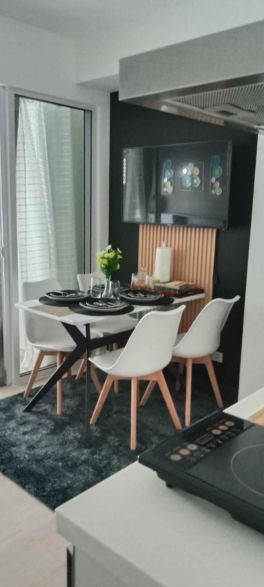 Beach Front Living In The Heart Of The City, Azure Residences 马尼拉 外观 照片