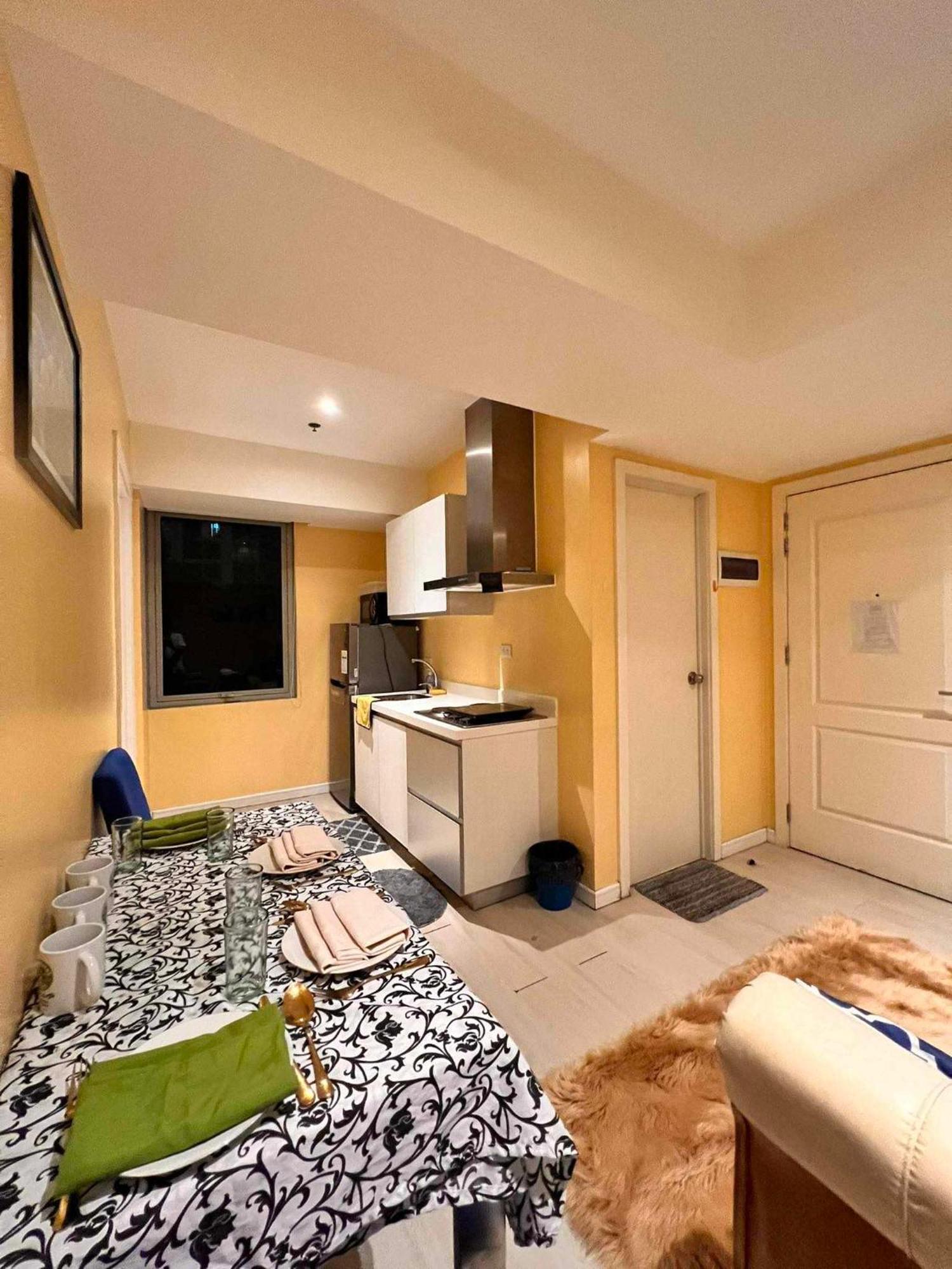 Beach Front Living In The Heart Of The City, Azure Residences 马尼拉 外观 照片
